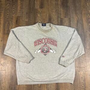 Vintage 90s to 2000s UW-Madison Badgers Graphic Crewneck
